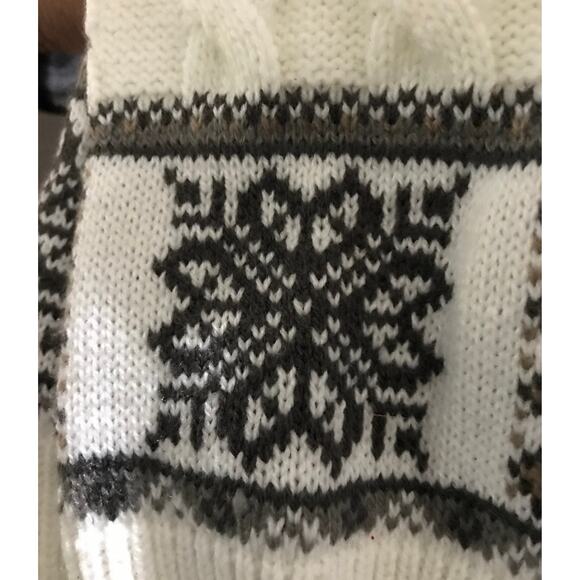 Muk Luks Snowflake Pattern Boot Socks Warmers Winter Cherry Girl Balletcore Twee - Picture 1 of 4